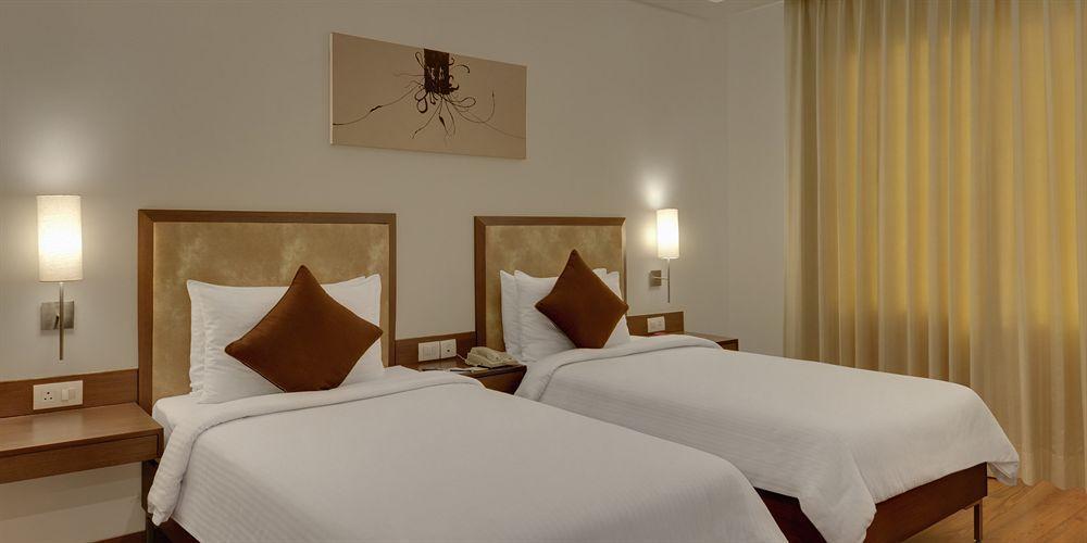 Four Points By Sheraton New Delhi, Airport Highway Exteriér fotografie
